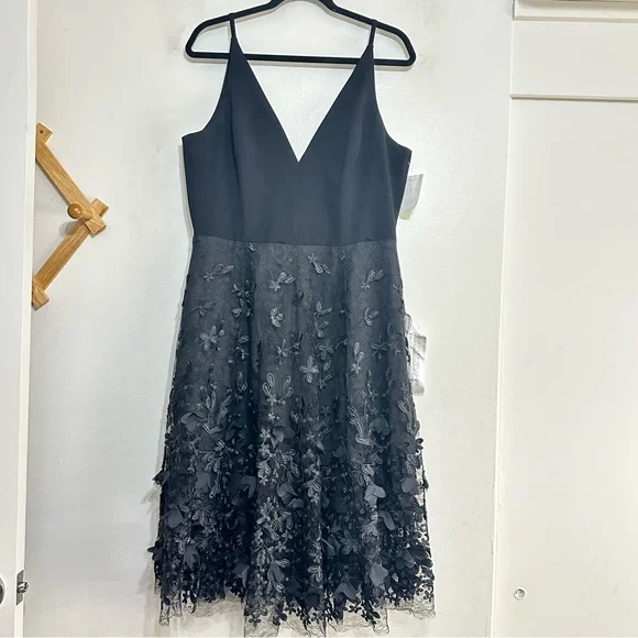 darleen v neck embroidered mesh cocktail dress dress the population Dress the Population Darleen Dress - Green